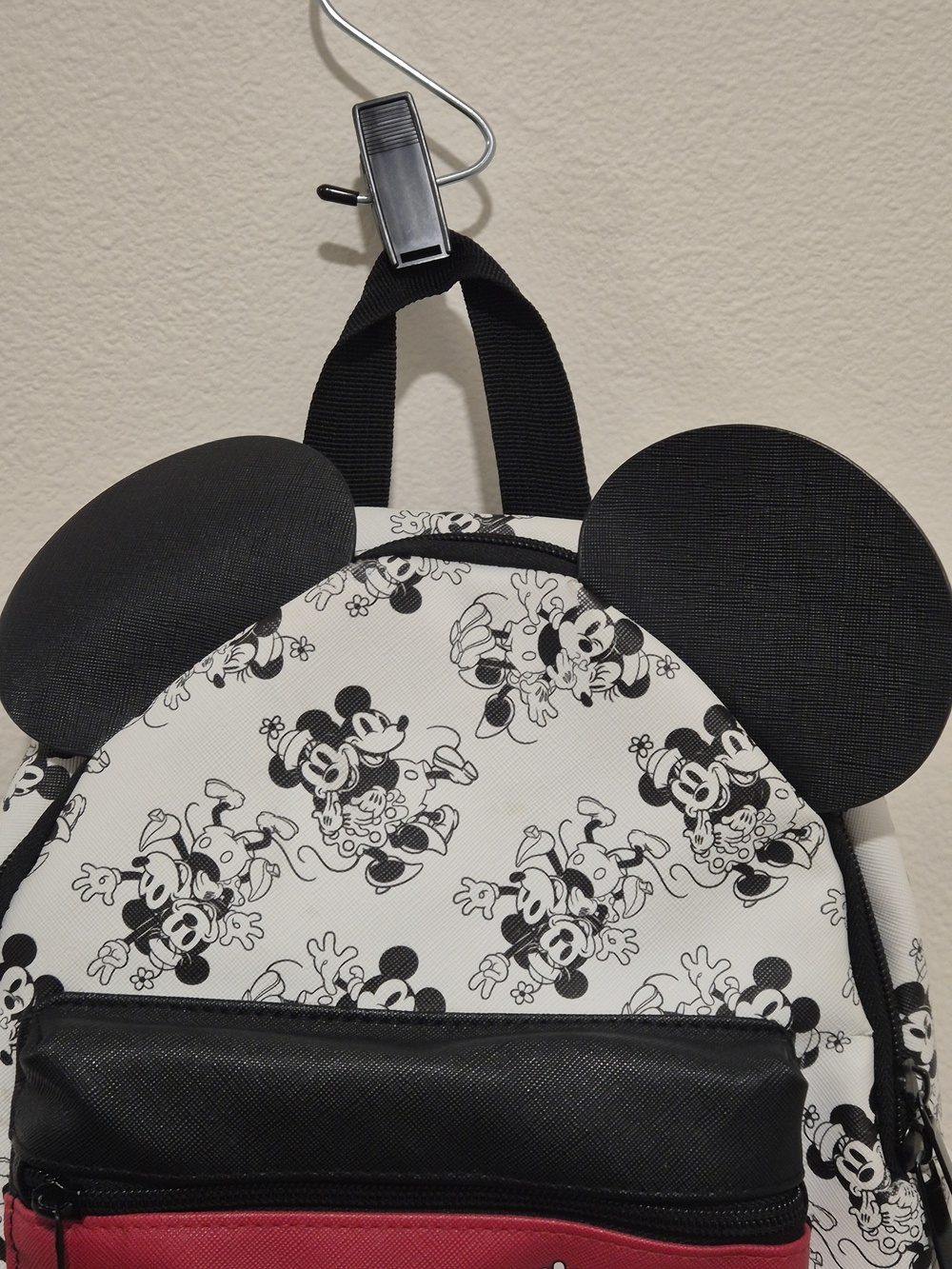 Disney Mickey & Minnie Mouse Womens Faux Leather Black White 11.5" Mini Backpack - Picture 3 of 5